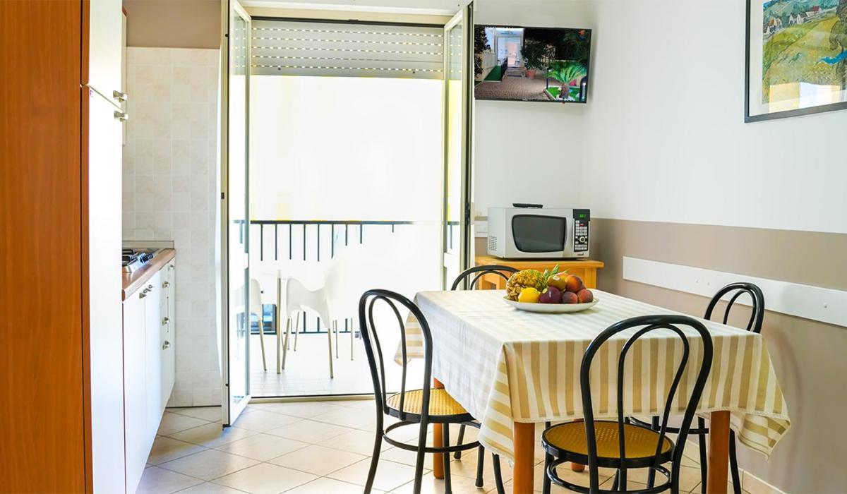Residence Riviera Alba Adriatica Kültér fotó