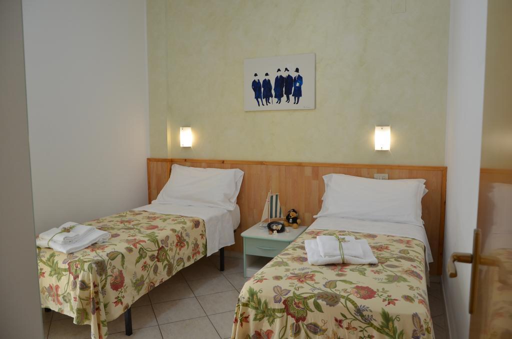 Residence Riviera Alba Adriatica Kültér fotó