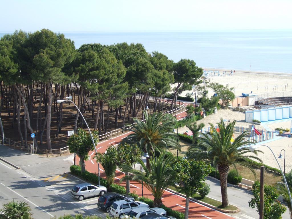Residence Riviera Alba Adriatica Kültér fotó