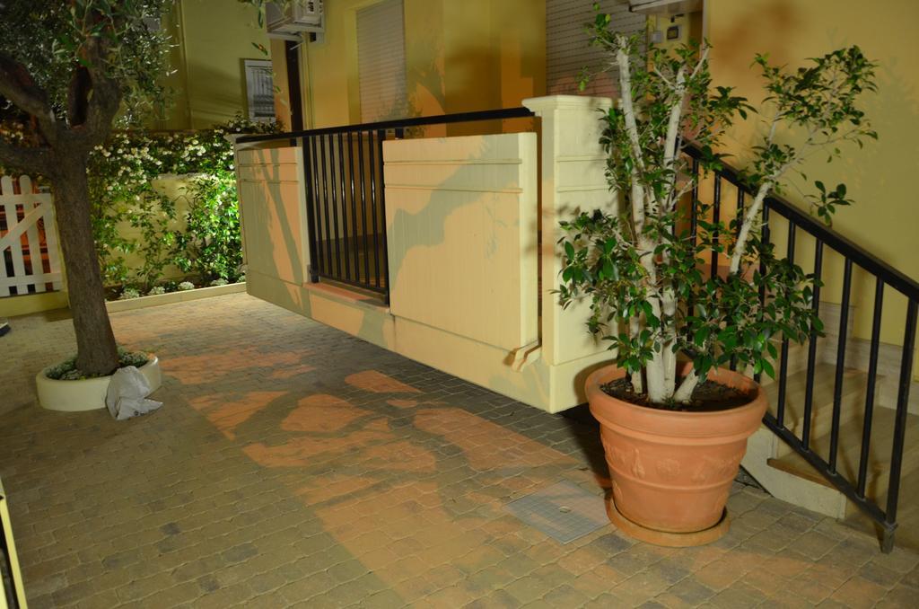 Residence Riviera Alba Adriatica Kültér fotó