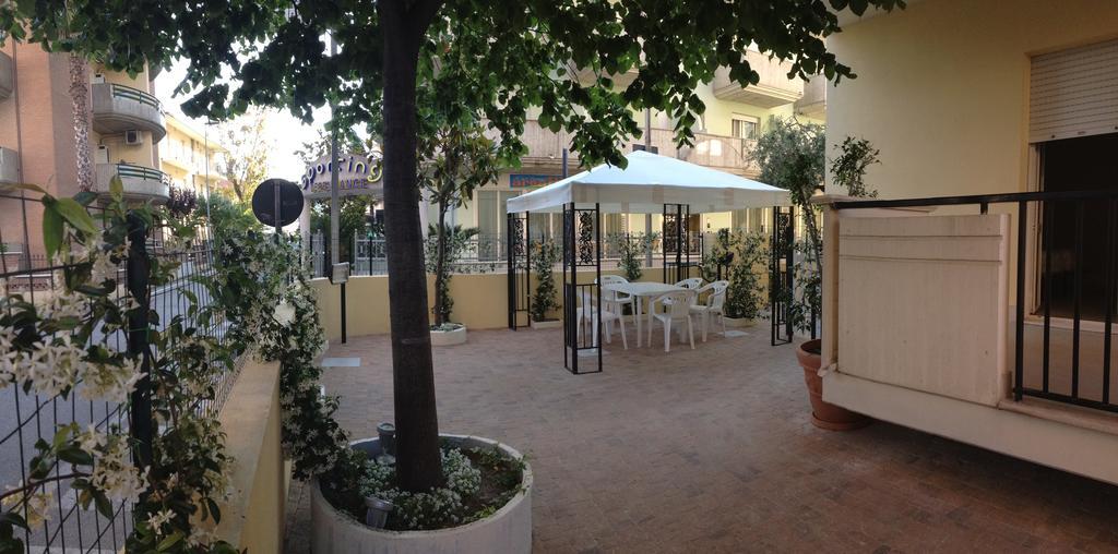 Residence Riviera Alba Adriatica Kültér fotó