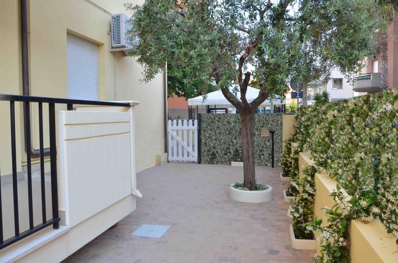 Residence Riviera Alba Adriatica Kültér fotó